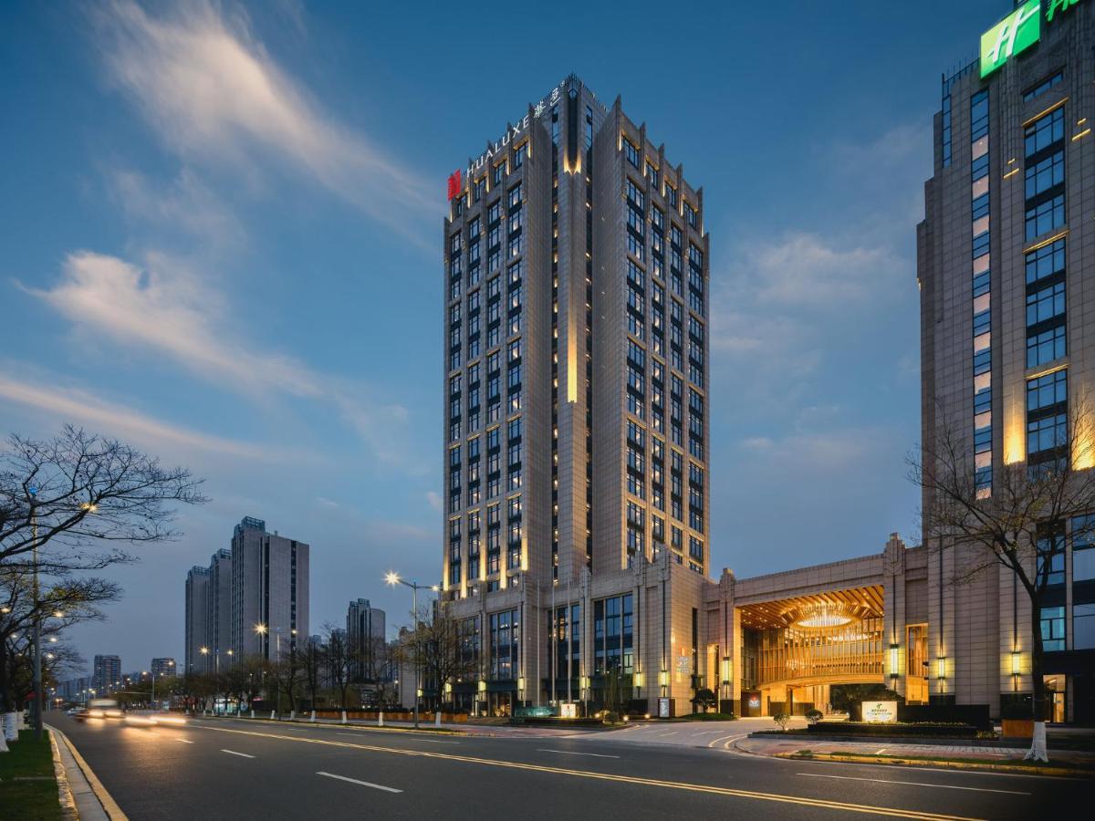 Hualuxe Kunshan Huaqiao By Ihg - F1 Racing Preferred Hotel Kültér fotó