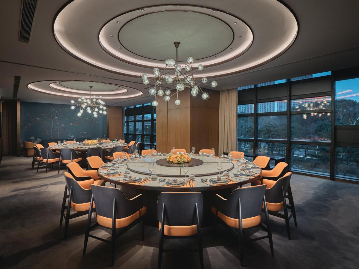 Hualuxe Kunshan Huaqiao By Ihg - F1 Racing Preferred Hotel Kültér fotó