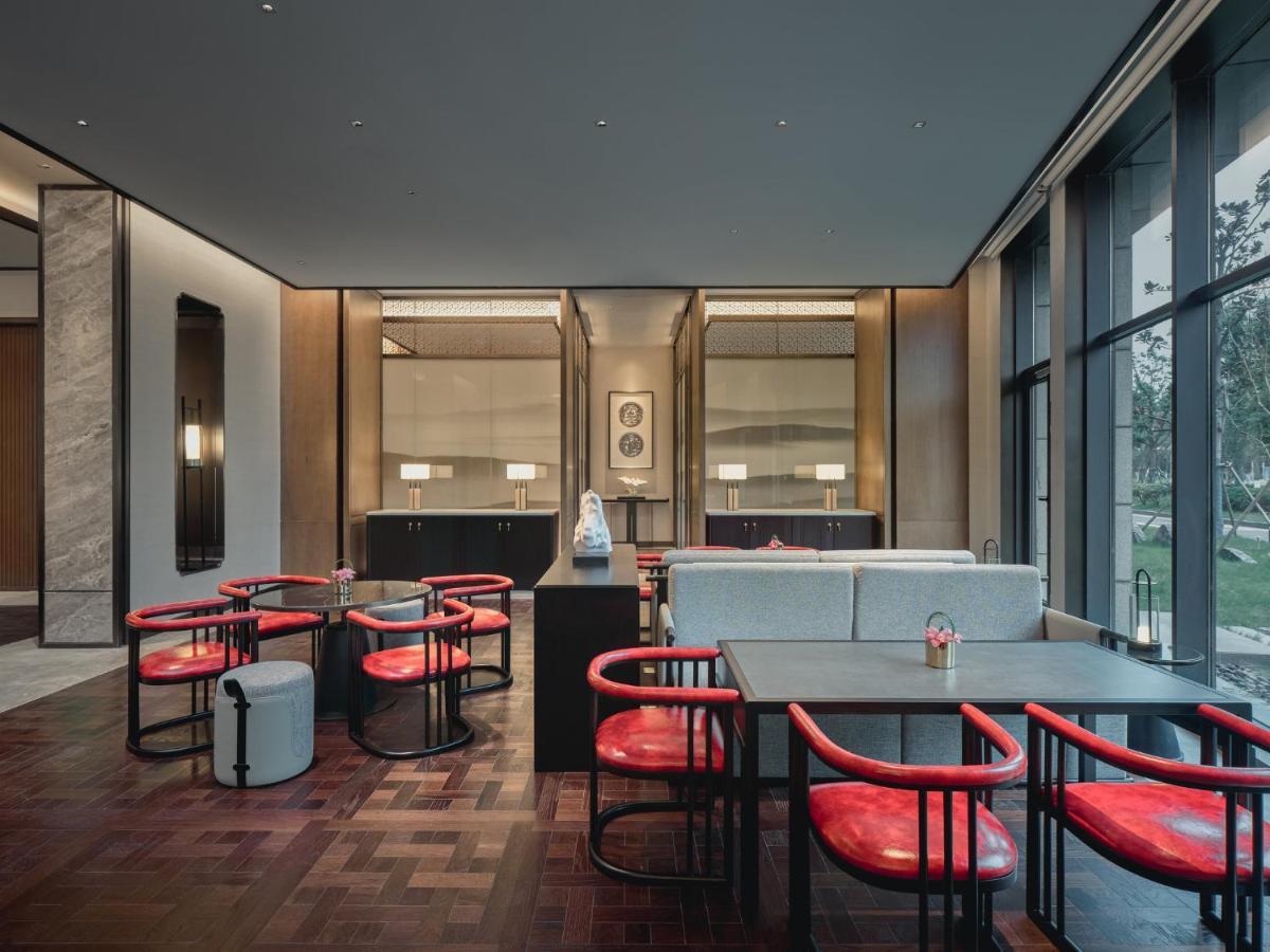 Hualuxe Kunshan Huaqiao By Ihg - F1 Racing Preferred Hotel Kültér fotó