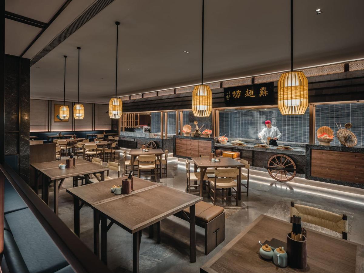 Hualuxe Kunshan Huaqiao By Ihg - F1 Racing Preferred Hotel Kültér fotó